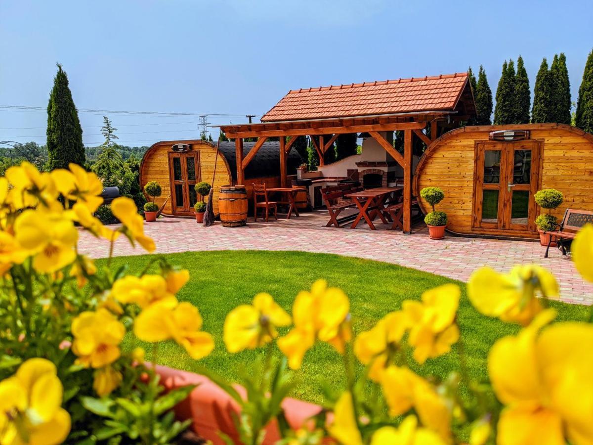 Tokaj Zlata Putna - Restaurant & Pension Vinicky Bagian luar foto