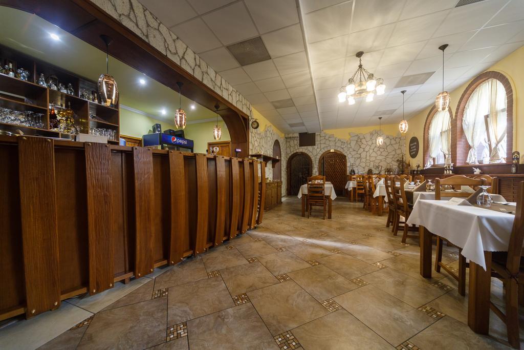 Tokaj Zlata Putna - Restaurant & Pension Vinicky Bagian luar foto